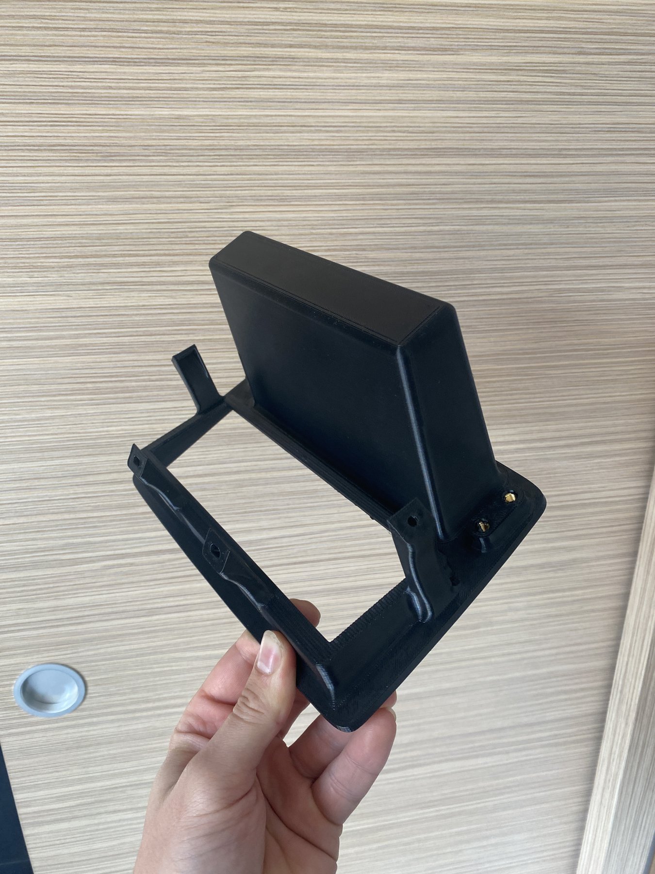 Profil du support modulaire et de ses fixations intégrées